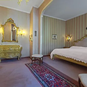 https://ca-maddalena-venice.hotelinveneto.com